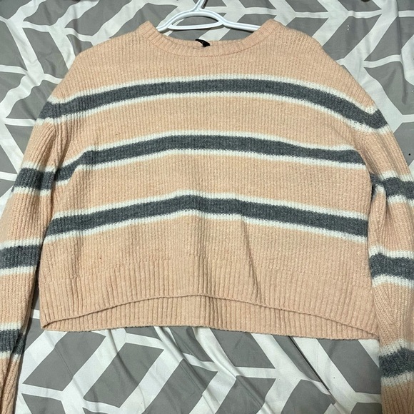 Knit cropped sweater - Picture 1 of 3
